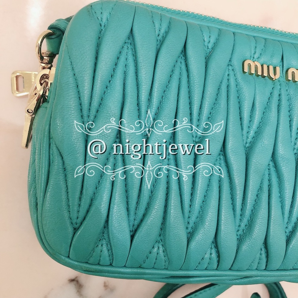 🔥SOLD🔥🎉HOST PICK GORGEOUS TURQUOISE Teal Miu Miu by Prada Matelasse Giada bag - Picture 4 of 11
